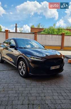 Позашляховик / Кросовер Ford Mustang Mach-E 2022 в 