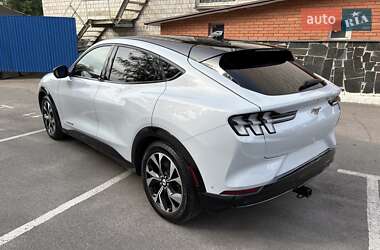 Позашляховик / Кросовер Ford Mustang Mach-E 2021 в 