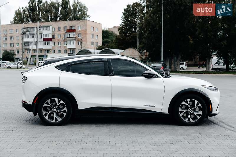 Внедорожник / Кроссовер Ford Mustang Mach-E 2022 в Луцке