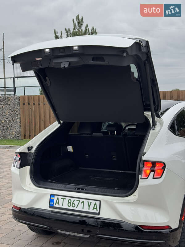 Внедорожник / Кроссовер Ford Mustang Mach-E 2023 в Ивано-Франковске