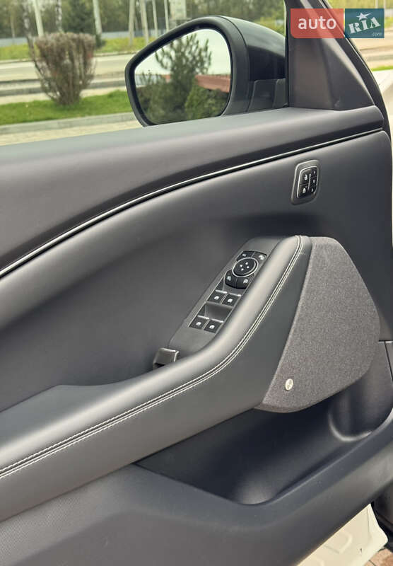 Внедорожник / Кроссовер Ford Mustang Mach-E 2023 в Ивано-Франковске