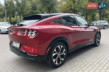 Внедорожник / Кроссовер Ford Mustang Mach-E 2021 в 