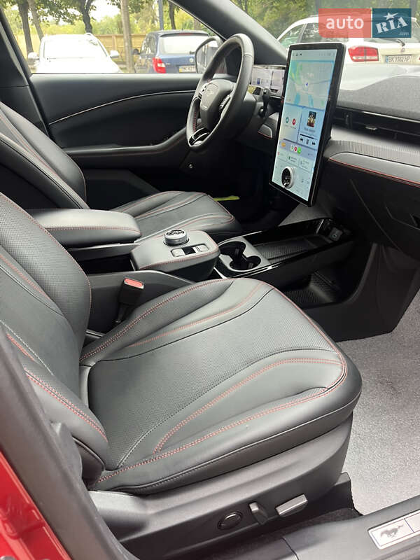 Позашляховик / Кросовер Ford Mustang Mach-E 2021 в Мукачевому
