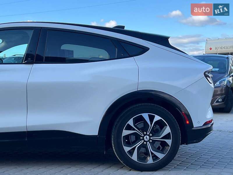 Внедорожник / Кроссовер Ford Mustang Mach-E 2020 в Львове