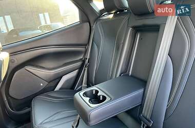 Внедорожник / Кроссовер Ford Mustang Mach-E 2020 в 
