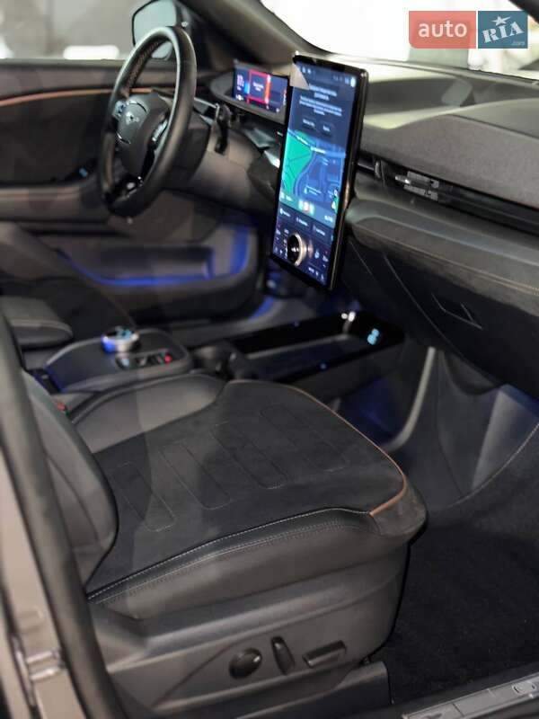 Внедорожник / Кроссовер Ford Mustang Mach-E 2023 в Киеве