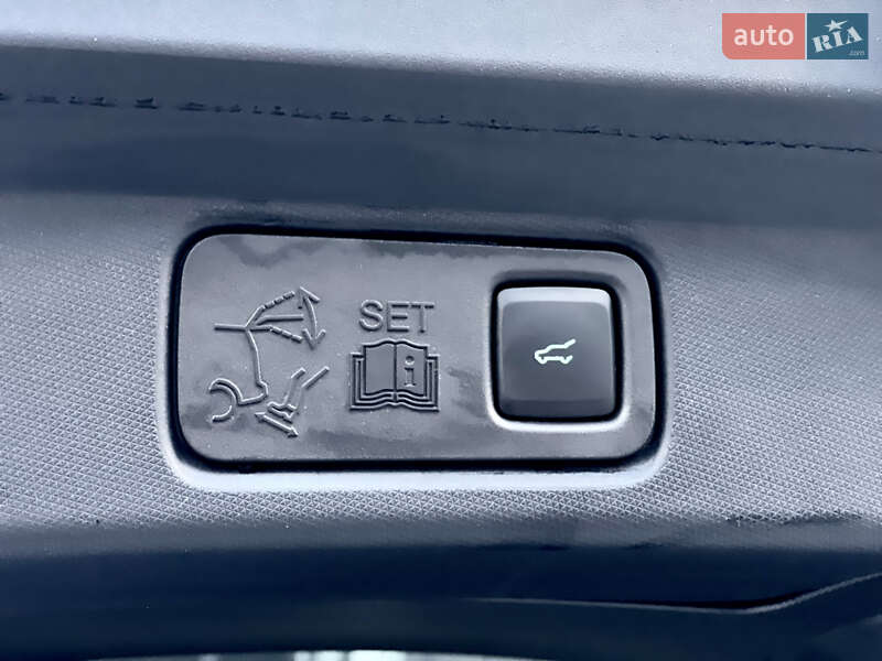 Позашляховик / Кросовер Ford Mustang Mach-E 2022 в Києві
