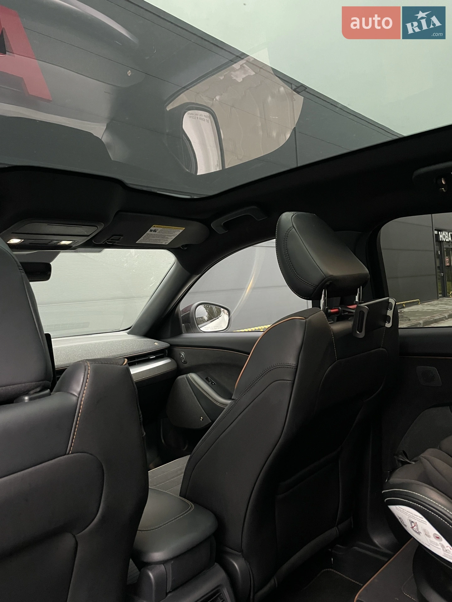 2022 Ford Mustang Mach-E - мініатюра 16
