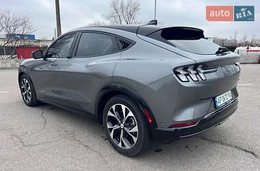 Позашляховик / Кросовер Ford Mustang Mach-E 2021 в 