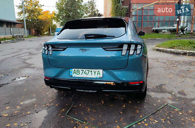 Позашляховик / Кросовер Ford Mustang Mach-E 2023 в 