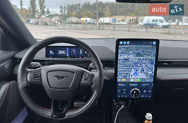 Позашляховик / Кросовер Ford Mustang Mach-E 2021 в 
