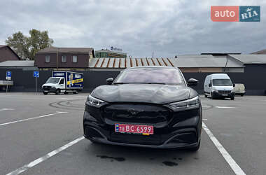 Позашляховик / Кросовер Ford Mustang Mach-E 2022 в 