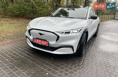 Позашляховик / Кросовер Ford Mustang Mach-E 2021 в 