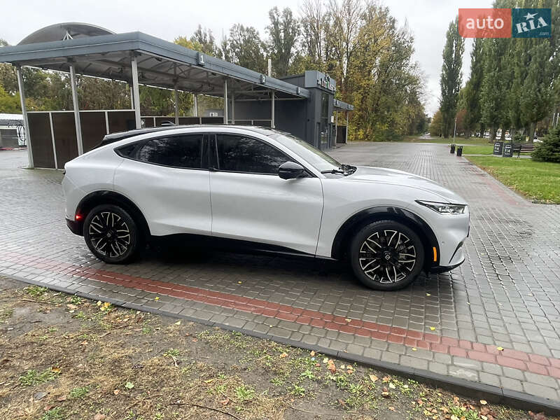 Внедорожник / Кроссовер Ford Mustang Mach-E 2021 в Кременчуге