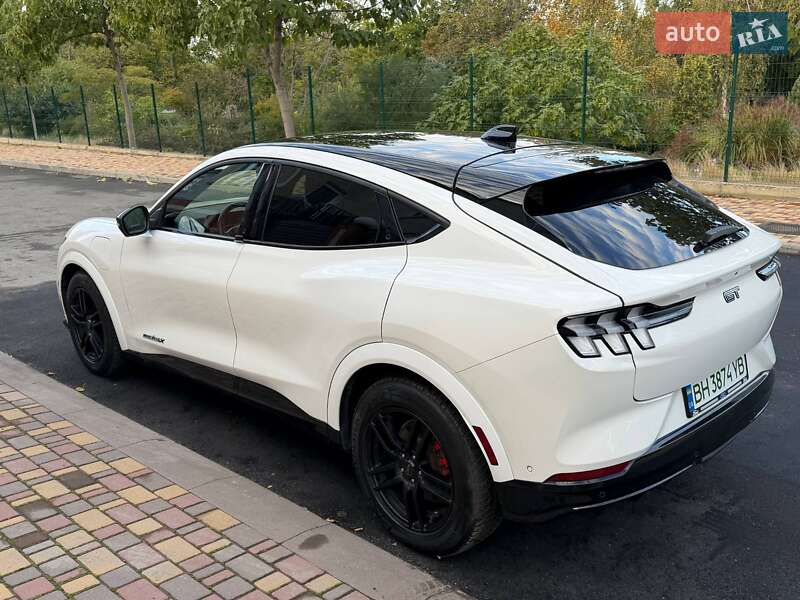 Позашляховик / Кросовер Ford Mustang Mach-E 2021 в Ізмаїлі