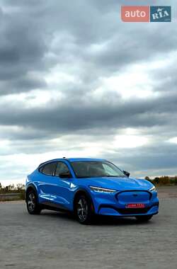 Позашляховик / Кросовер Ford Mustang Mach-E 2023 в  фото 2 Позашляховик / Кросовер Ford Mustang Mach-E 2023 в