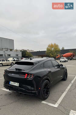 Позашляховик / Кросовер Ford Mustang Mach-E 2021 в  фото 6 Позашляховик / Кросовер Ford Mustang Mach-E 2021 в