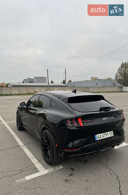 Позашляховик / Кросовер Ford Mustang Mach-E 2021 в  фото 9 Позашляховик / Кросовер Ford Mustang Mach-E 2021 в