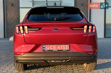 Позашляховик / Кросовер Ford Mustang Mach-E 2021 в  фото 20 Позашляховик / Кросовер Ford Mustang Mach-E 2021 в
