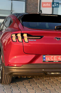 Позашляховик / Кросовер Ford Mustang Mach-E 2021 в  фото 22 Позашляховик / Кросовер Ford Mustang Mach-E 2021 в