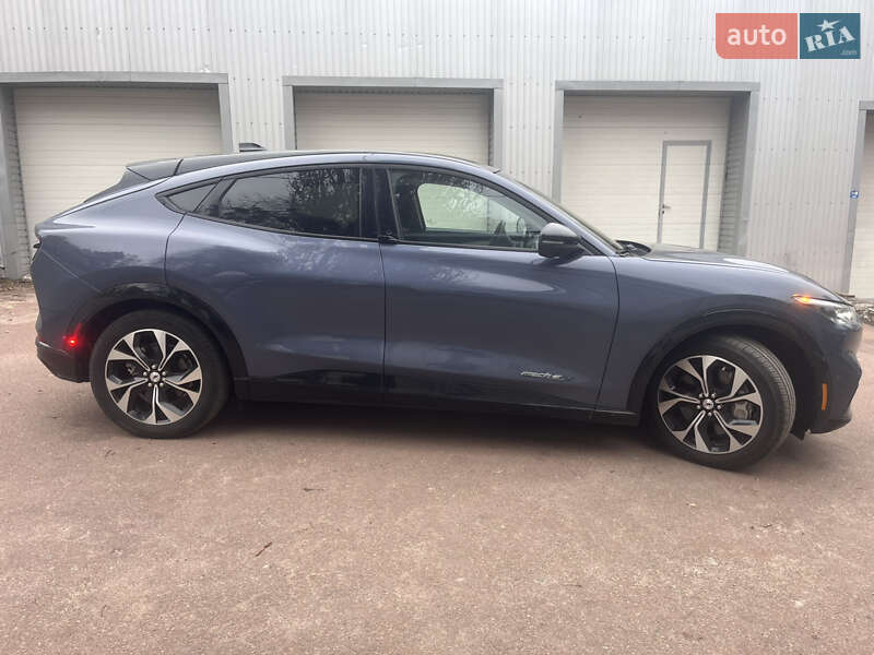 Внедорожник / Кроссовер Ford Mustang Mach-E 2020 в Киеве