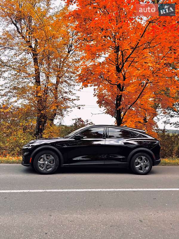 Внедорожник / Кроссовер Ford Mustang Mach-E 2023 в Львове фото 3 Внедорожник / Кроссовер Ford Mustang Mach-E 2023 в Львове