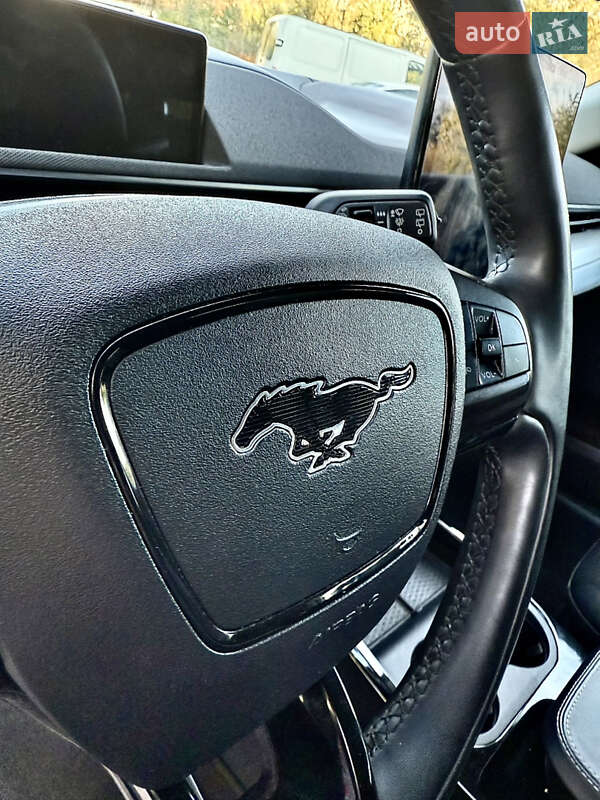 Позашляховик / Кросовер Ford Mustang Mach-E 2021 в Києві фото 41 Позашляховик / Кросовер Ford Mustang Mach-E 2021 в Києві