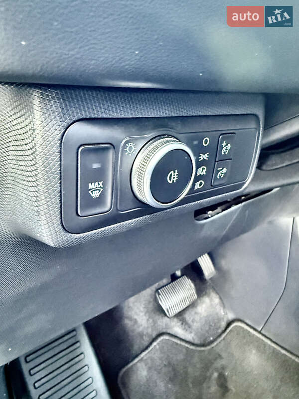 Позашляховик / Кросовер Ford Mustang Mach-E 2021 в Києві фото 43 Позашляховик / Кросовер Ford Mustang Mach-E 2021 в Києві