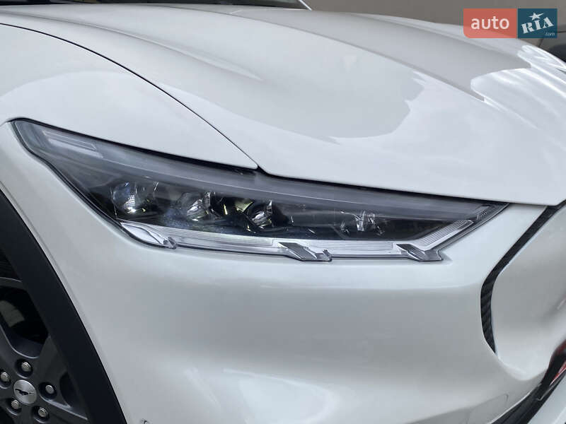 Позашляховик / Кросовер Ford Mustang Mach-E 2022 в Дрогобичі