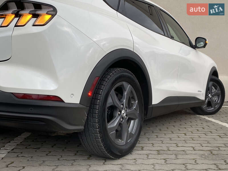 Позашляховик / Кросовер Ford Mustang Mach-E 2022 в Дрогобичі
