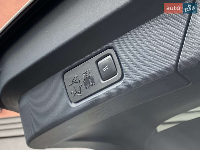 Позашляховик / Кросовер Ford Mustang Mach-E 2022 в Дрогобичі