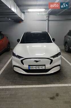 Внедорожник / Кроссовер Ford Mustang Mach-E 2022 в Киеве