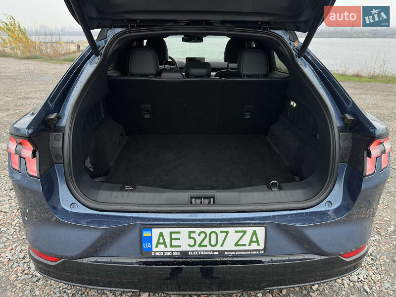 Позашляховик / Кросовер Ford Mustang Mach-E 2022 в Дніпрі