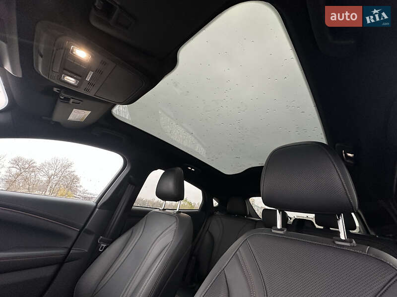 Позашляховик / Кросовер Ford Mustang Mach-E 2022 в Дніпрі