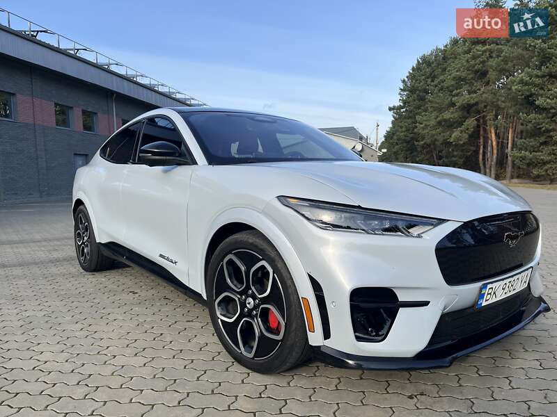 Внедорожник / Кроссовер Ford Mustang Mach-E 2023 в Ровно фото 5 Внедорожник / Кроссовер Ford Mustang Mach-E 2023 в Ровно