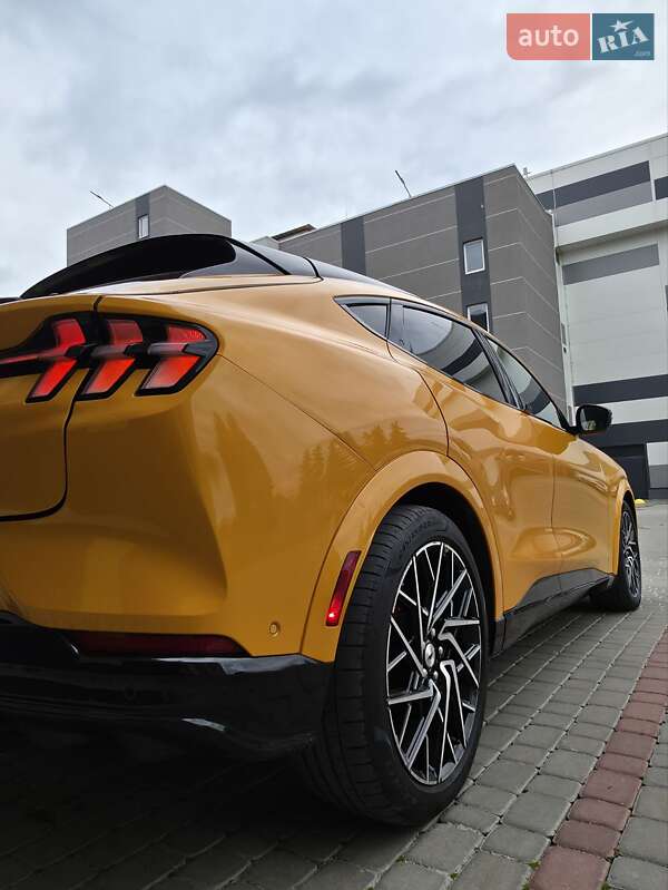 Внедорожник / Кроссовер Ford Mustang Mach-E 2021 в Ивано-Франковске