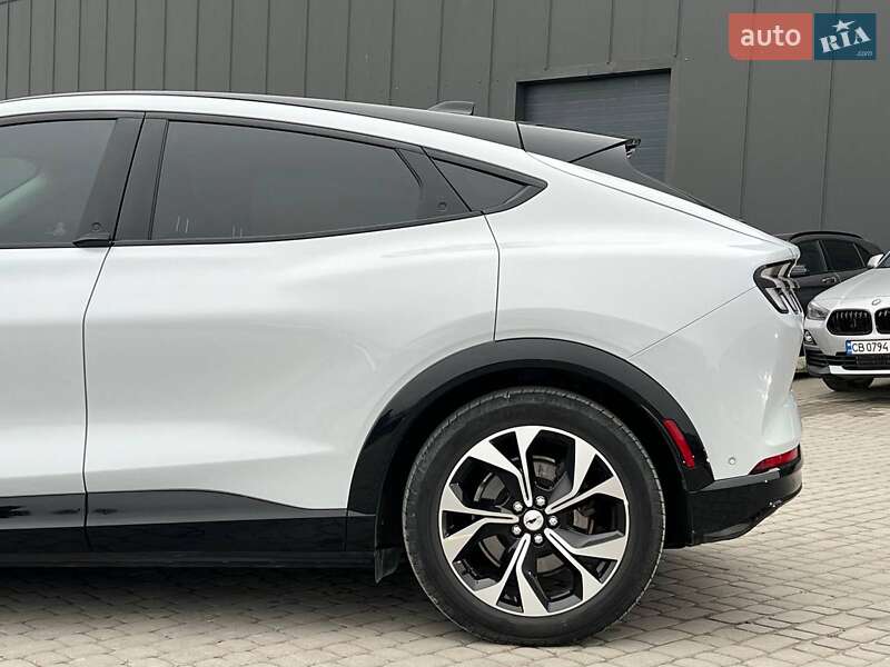 Позашляховик / Кросовер Ford Mustang Mach-E 2022 в Львові
