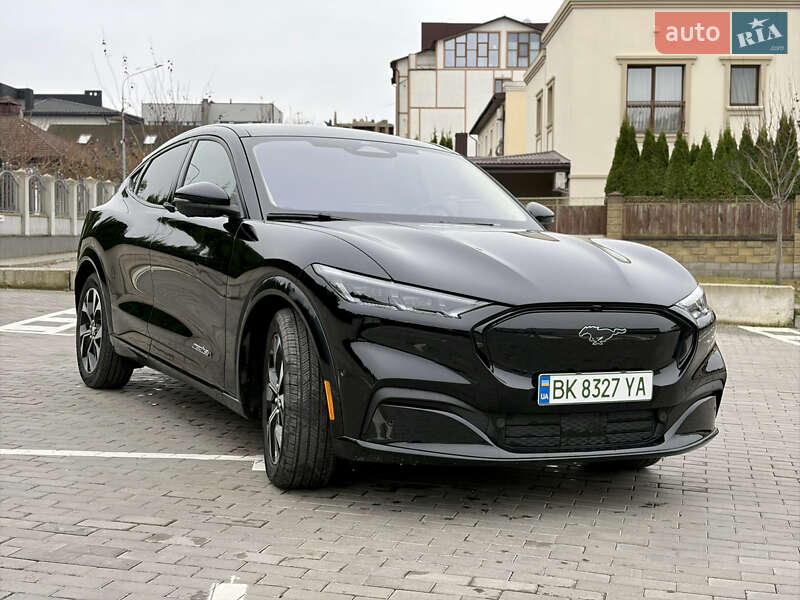 Позашляховик / Кросовер Ford Mustang Mach-E 2023 в Рівному