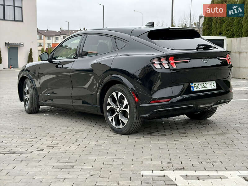Позашляховик / Кросовер Ford Mustang Mach-E 2023 в Рівному