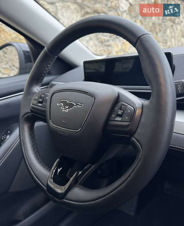 Позашляховик / Кросовер Ford Mustang Mach-E 2021 в Рівному