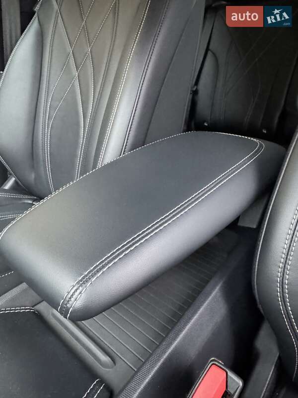 Позашляховик / Кросовер Ford Mustang Mach-E 2021 в Рівному