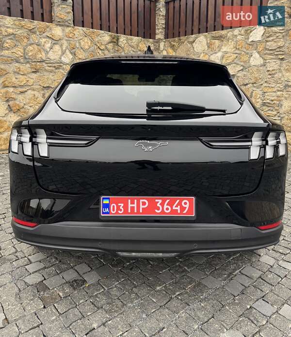 Позашляховик / Кросовер Ford Mustang Mach-E 2021 в Рівному