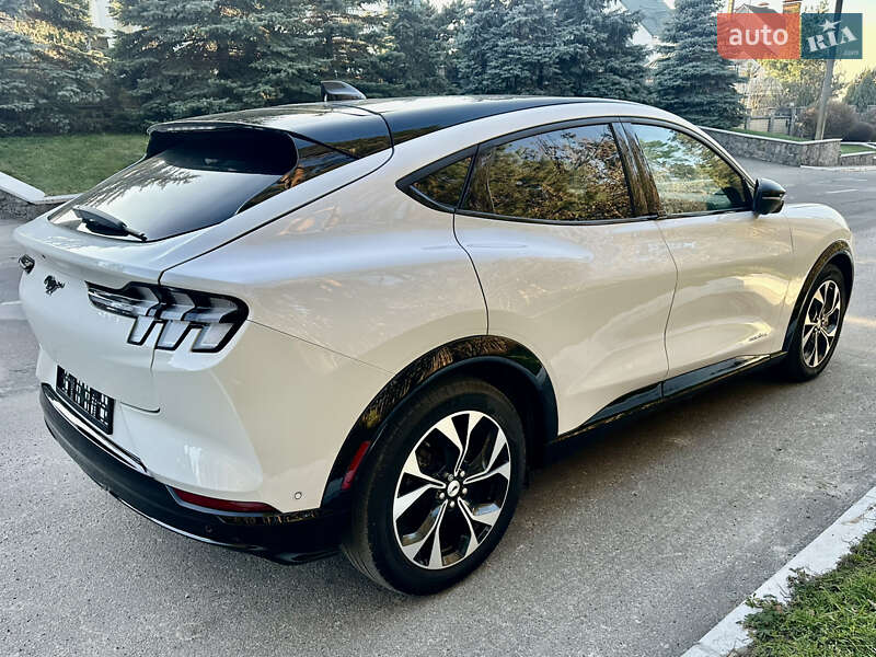 Позашляховик / Кросовер Ford Mustang Mach-E 2022 в Києві