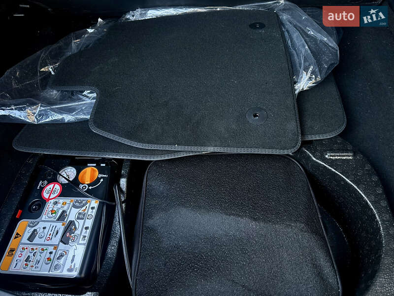 Позашляховик / Кросовер Ford Mustang Mach-E 2022 в Києві