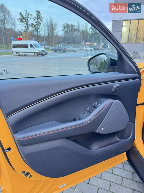 Внедорожник / Кроссовер Ford Mustang Mach-E 2022 в Ровно