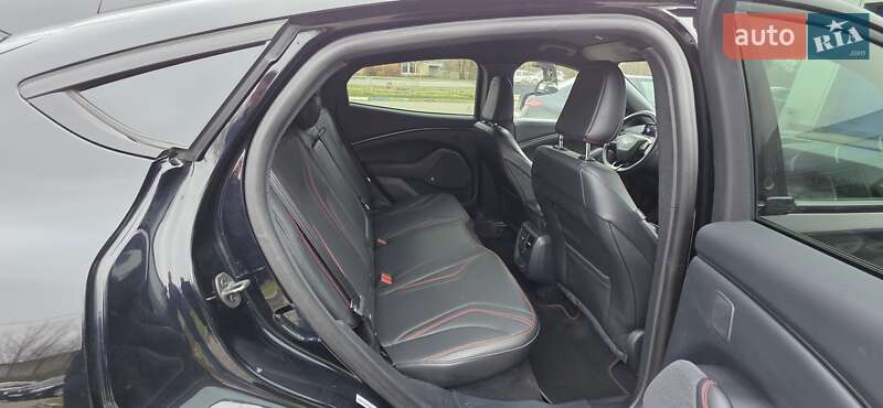 Позашляховик / Кросовер Ford Mustang Mach-E 2022 в Тернополі