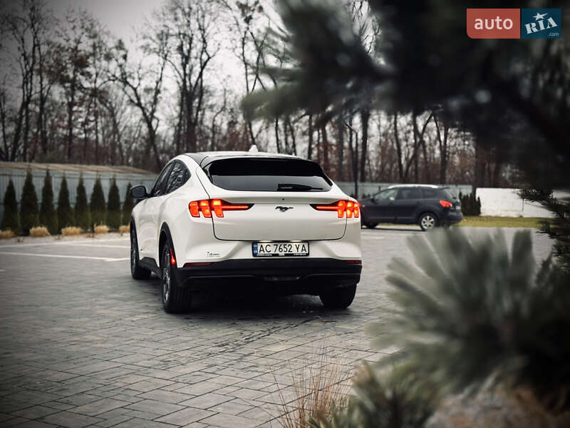 Позашляховик / Кросовер Ford Mustang Mach-E 2022 в Луцьку