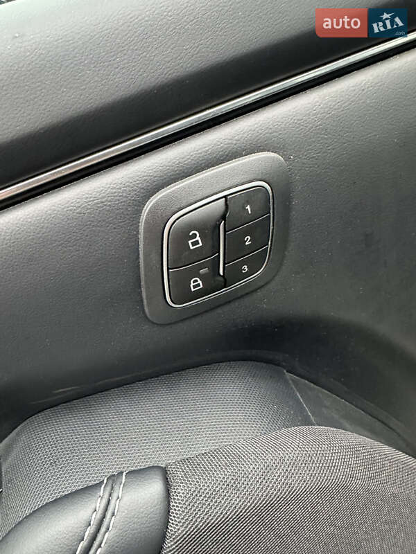 Внедорожник / Кроссовер Ford Mustang Mach-E 2023 в Львове фото 14 Внедорожник / Кроссовер Ford Mustang Mach-E 2023 в Львове