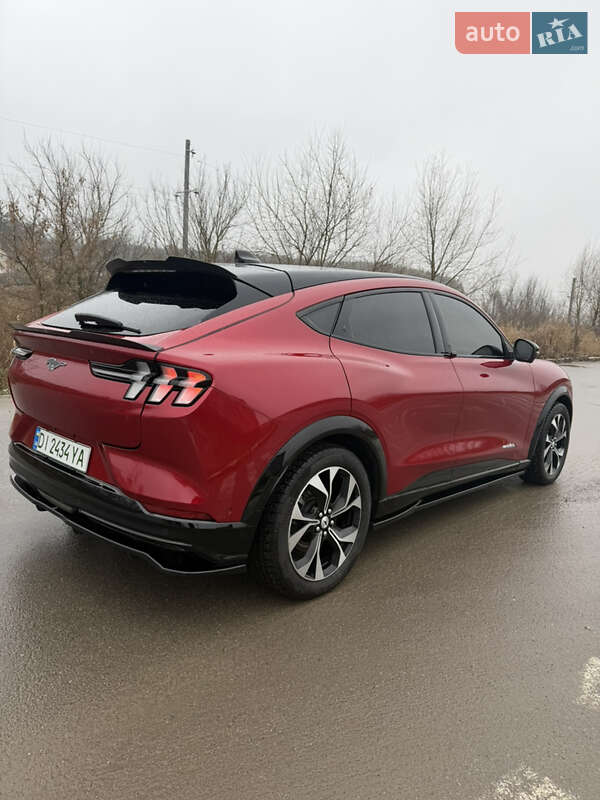 Позашляховик / Кросовер Ford Mustang Mach-E 2021 в Києві