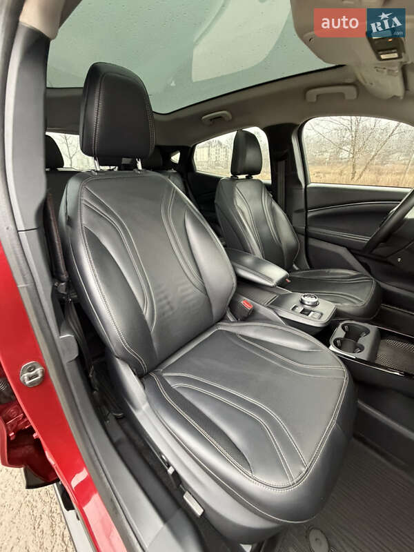 Позашляховик / Кросовер Ford Mustang Mach-E 2021 в Києві